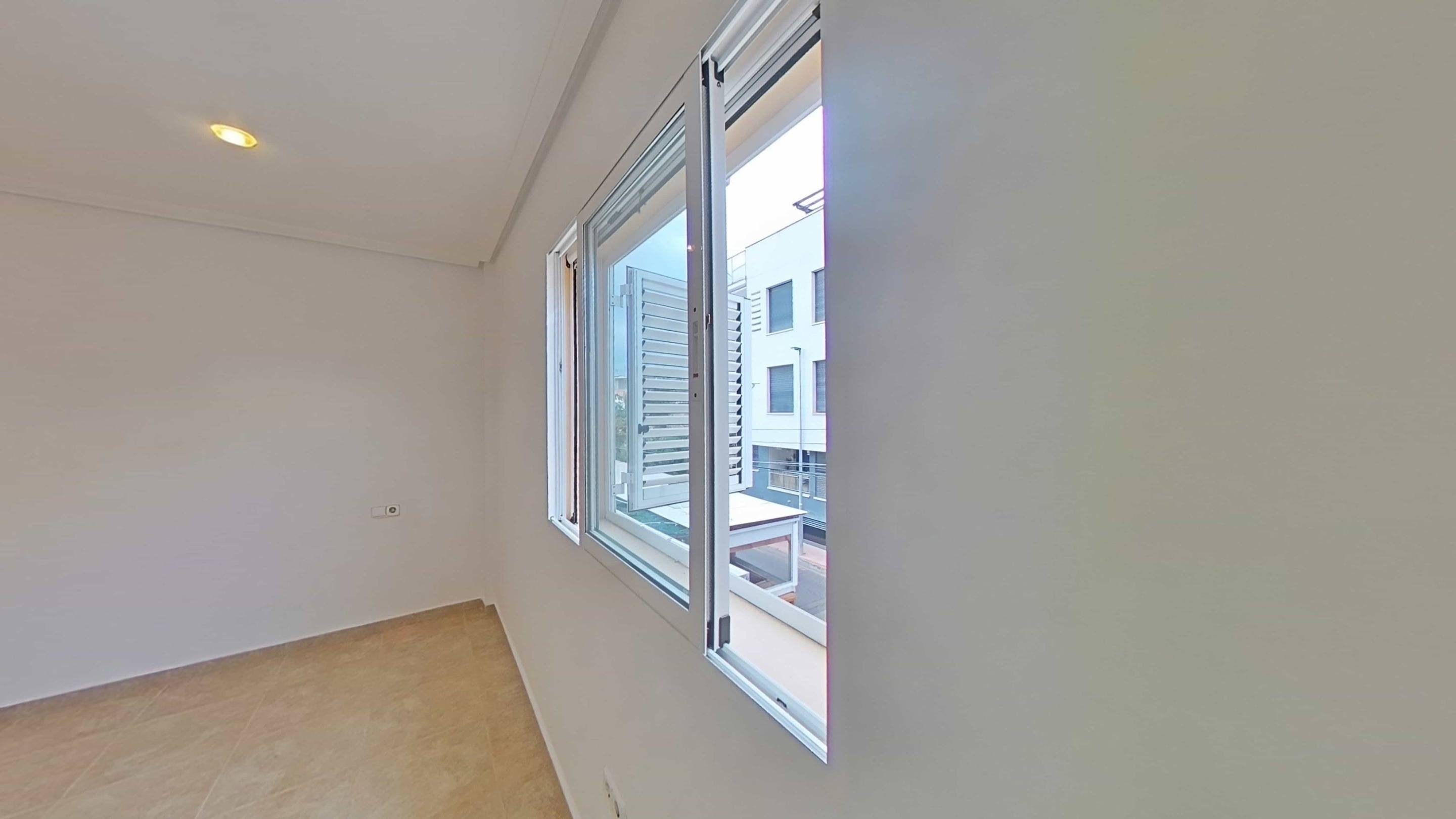 For sale - 4 Bedroom 1 Bathroom Duplex in Santiago de la Ribera - Santiago De La Ribera  - Murcia