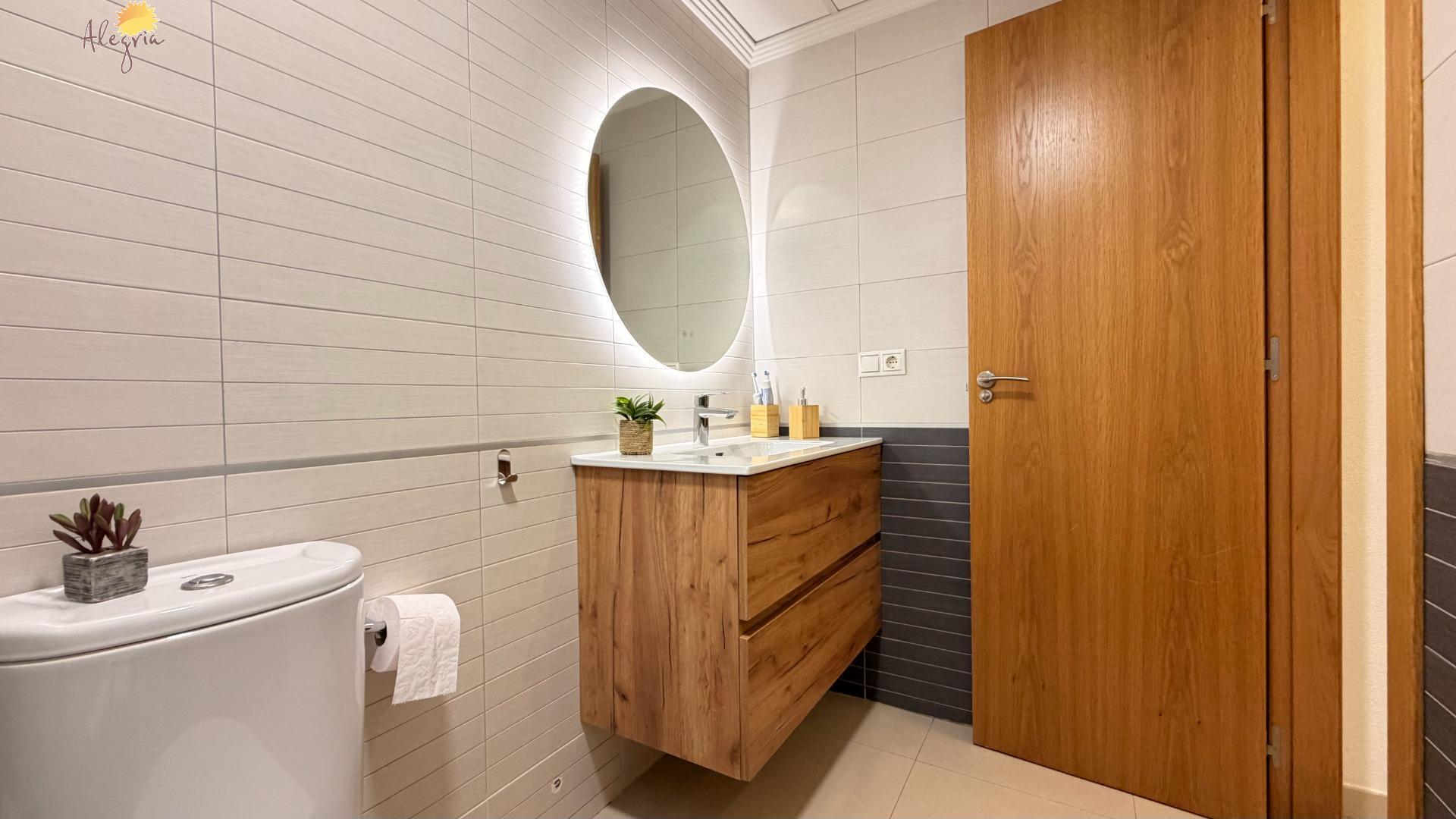 For sale - 2 Bedroom 1 Bathroom Apartment in Torrevieja - PARQUE DE LAS NACIONES  - Alicante