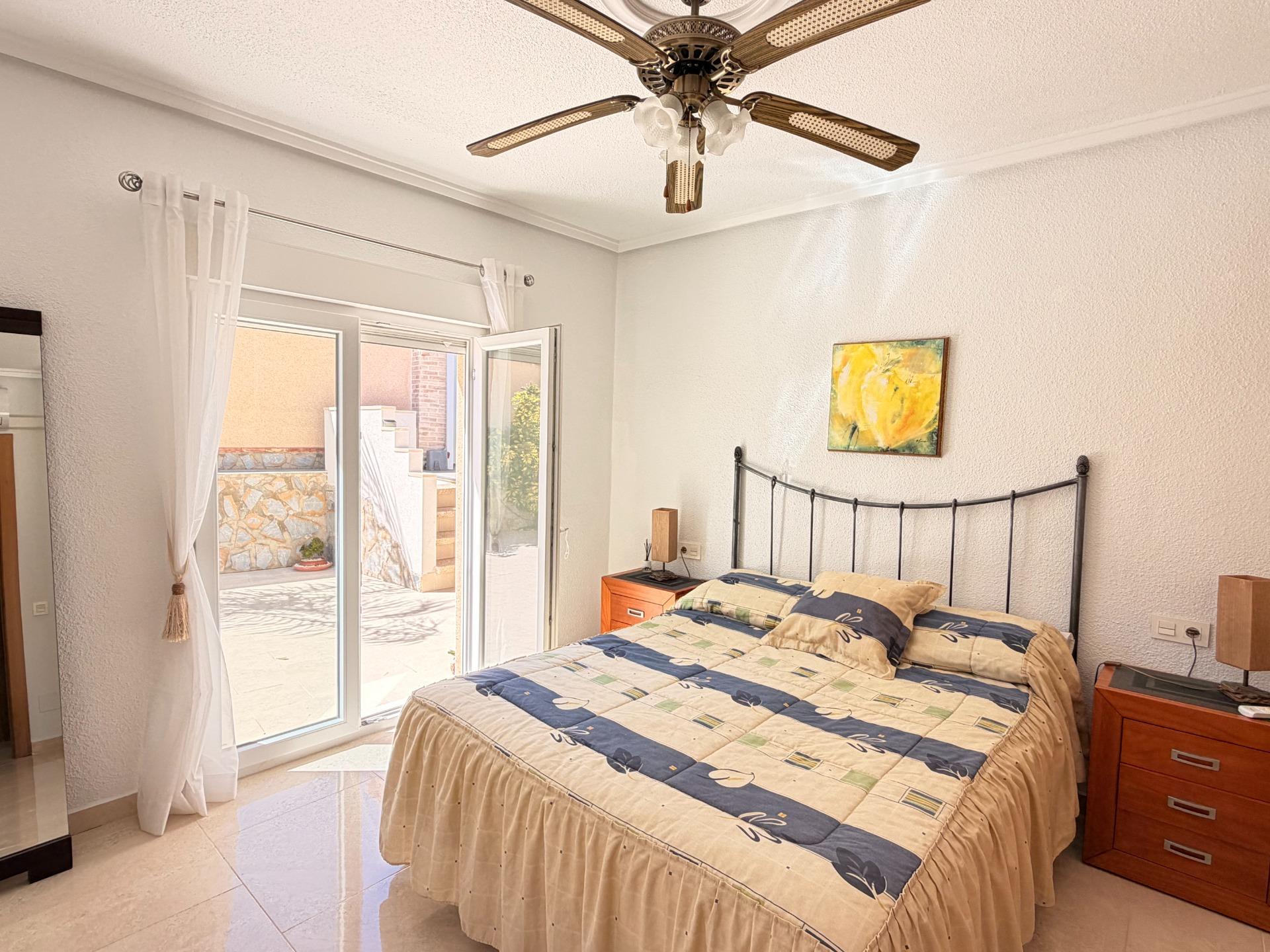 For sale - 5 Bedroom 3 Bathroom Villa in Ciudad Quesada - Ciudad Quesada  - Alicante