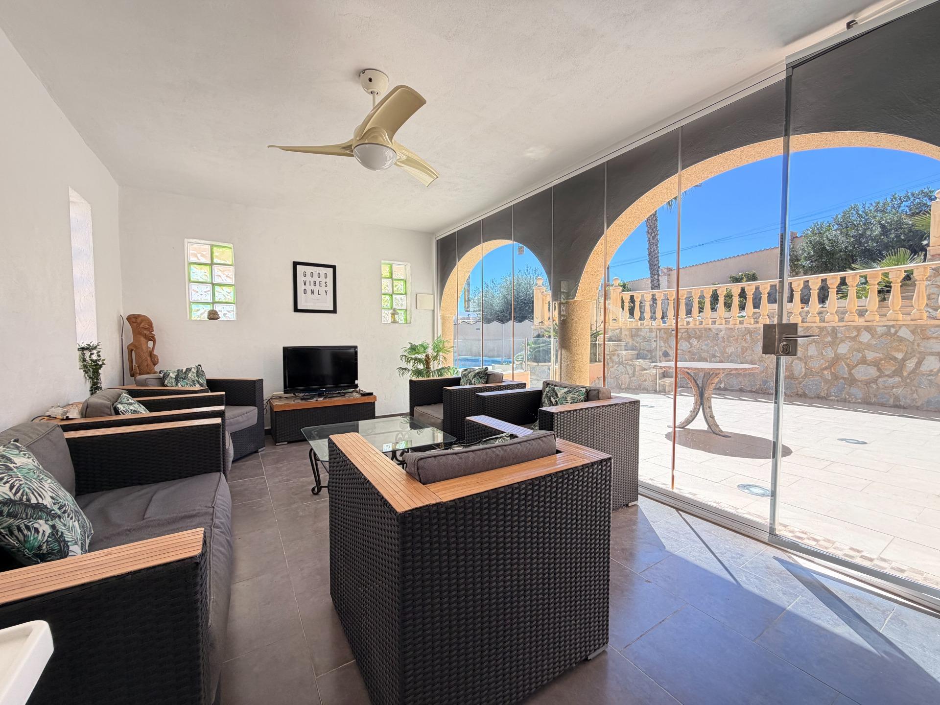 For sale - 5 Bedroom 3 Bathroom Villa in Ciudad Quesada - Ciudad Quesada  - Alicante
