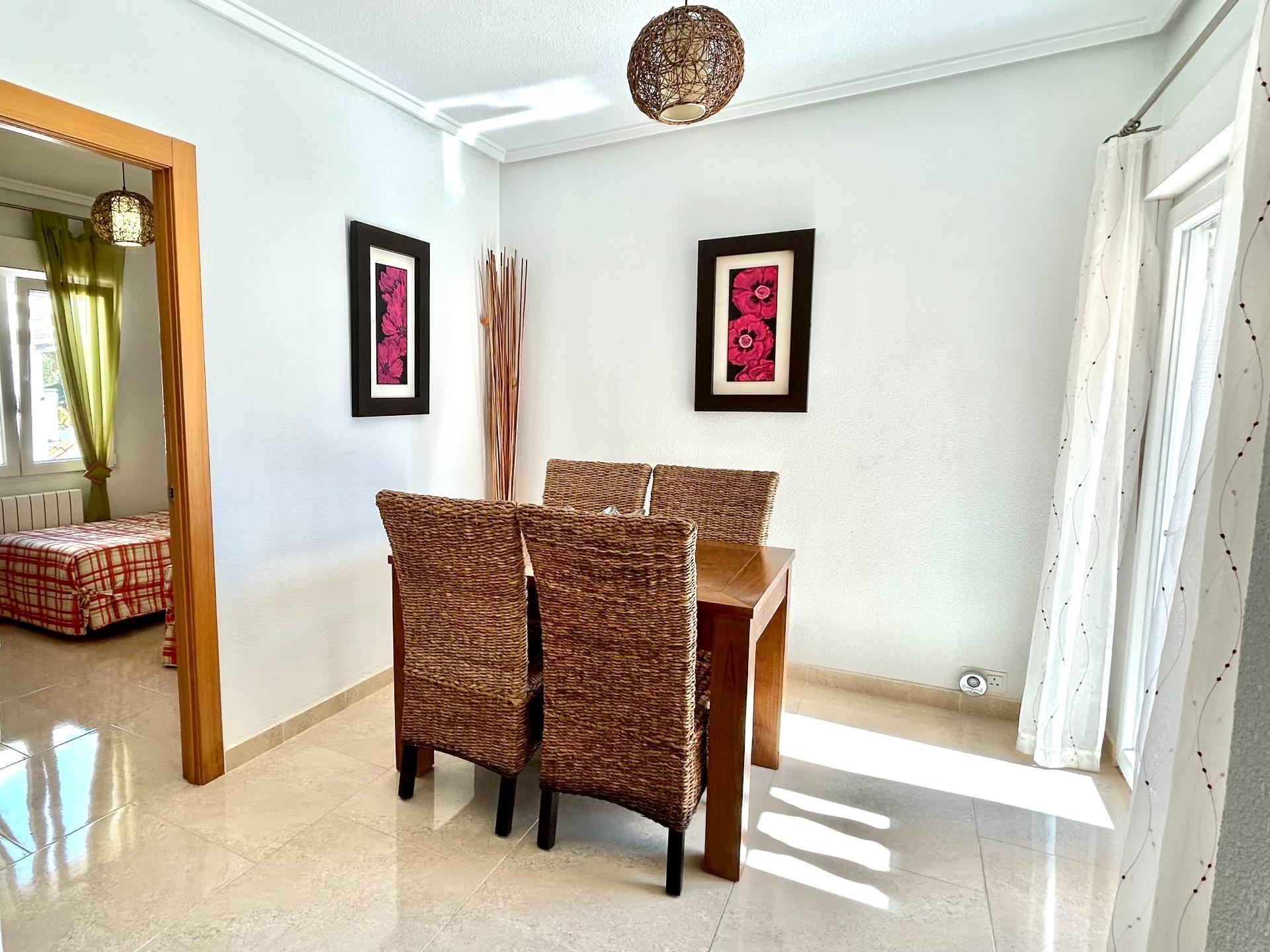 For sale - 5 Bedroom 3 Bathroom Villa in Ciudad Quesada - Ciudad Quesada  - Alicante