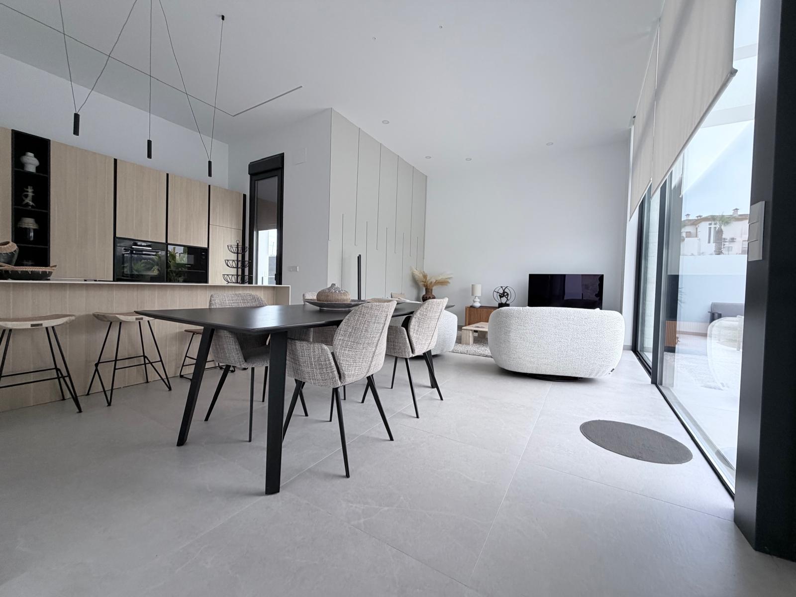 For sale - 4 Bedroom 4 Bathroom Villa in Rojales - Inland  - Alicante