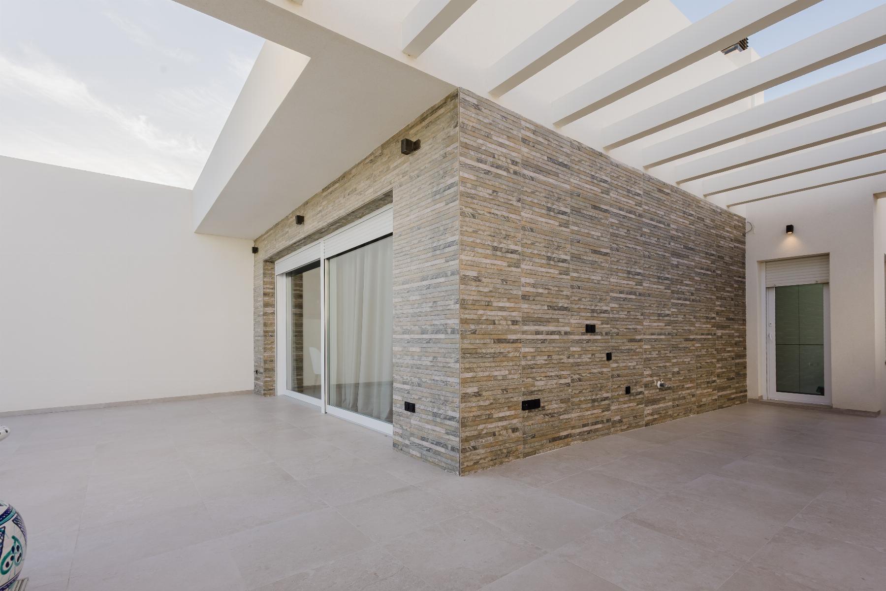 For sale - 4 Bedroom 4 Bathroom Villa in Algorfa - Inland  - Alicante