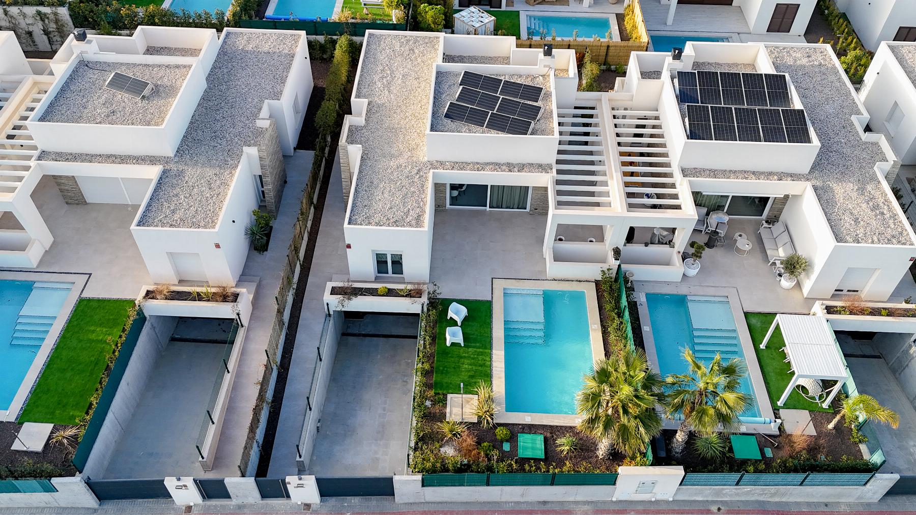 For sale - 4 Bedroom 4 Bathroom Villa in Algorfa - Inland  - Alicante