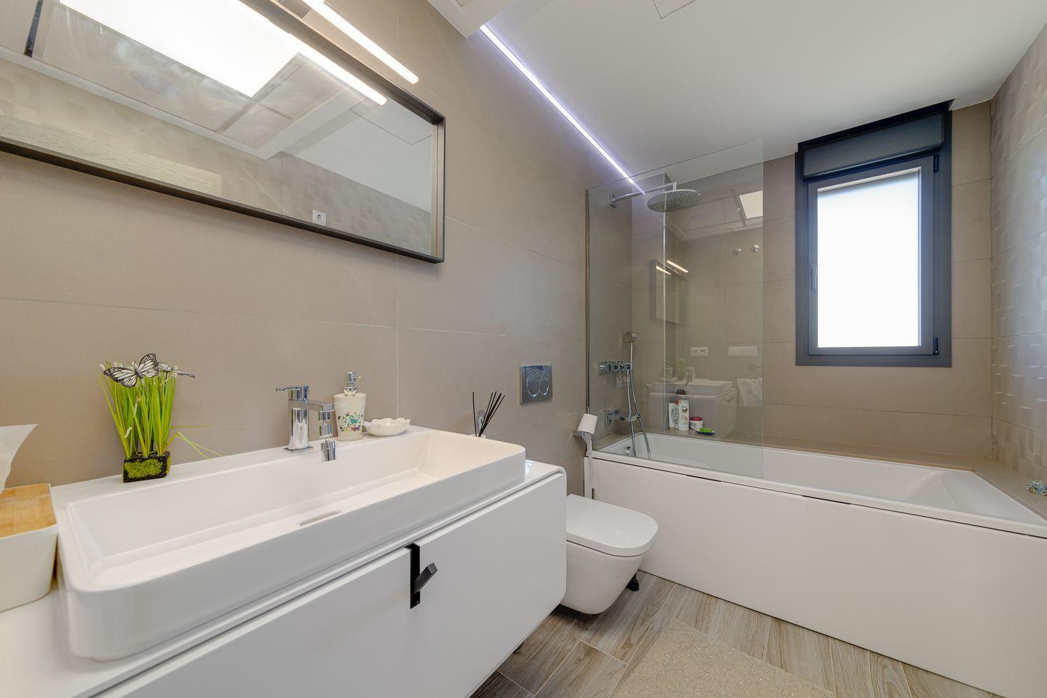 For sale - 3 Bedroom 4 Bathroom Villa in Torrevieja - Costa Blanca  - Alicante