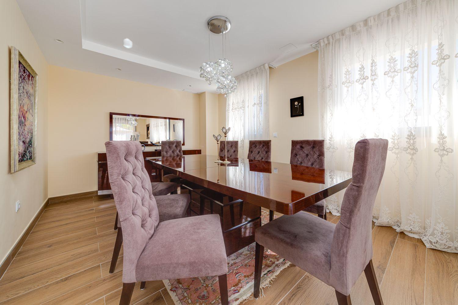 For sale - 3 Bedroom 4 Bathroom Villa in Torrevieja - Costa Blanca  - Alicante