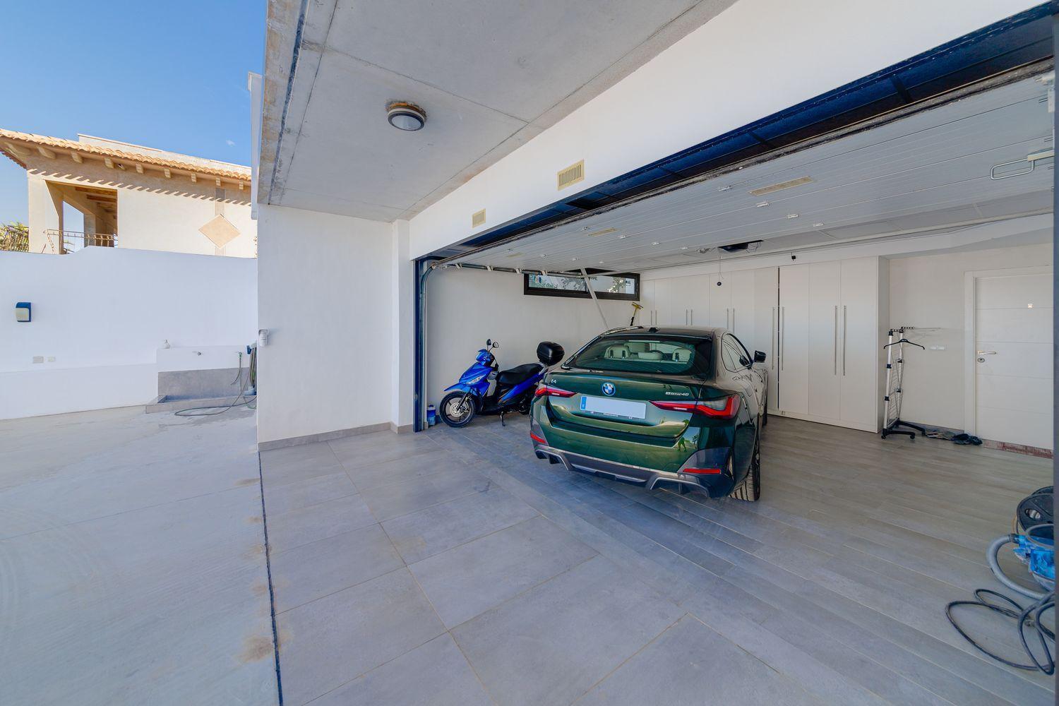 For sale - 3 Bedroom 4 Bathroom Villa in Torrevieja - Costa Blanca  - Alicante