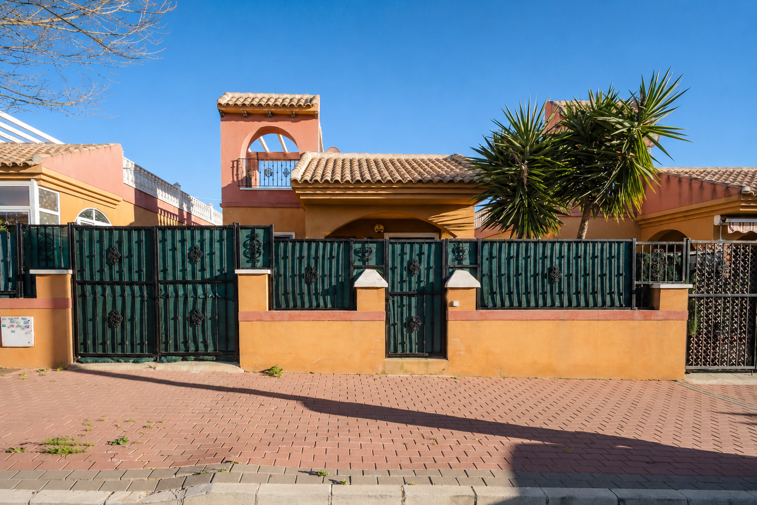 For sale - 2 Bedroom 2 Bathroom Villa in Torrevieja - Costa Blanca  - Alicante