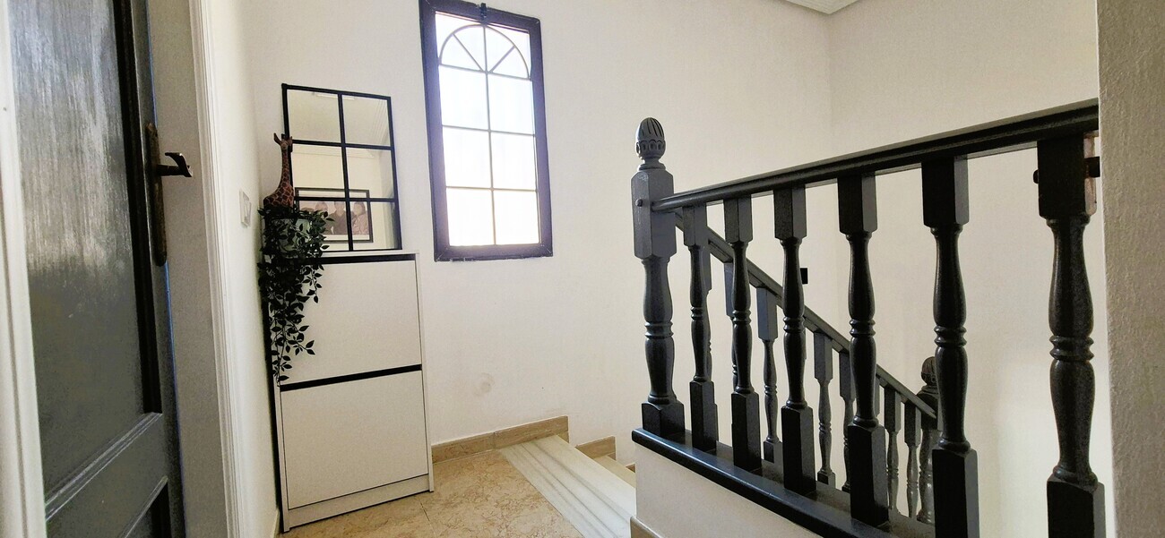 For sale - 3 Bedroom 1 Bathroom Villa in Orihuela Costa - Costa Blanca  - Alicante