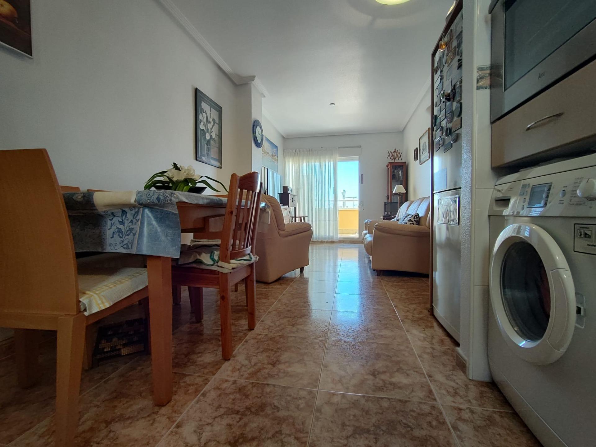 For sale - 3 Bedroom 2 Bathroom Penthouse in Torrevieja - Paseo Maritimo  - Alicante