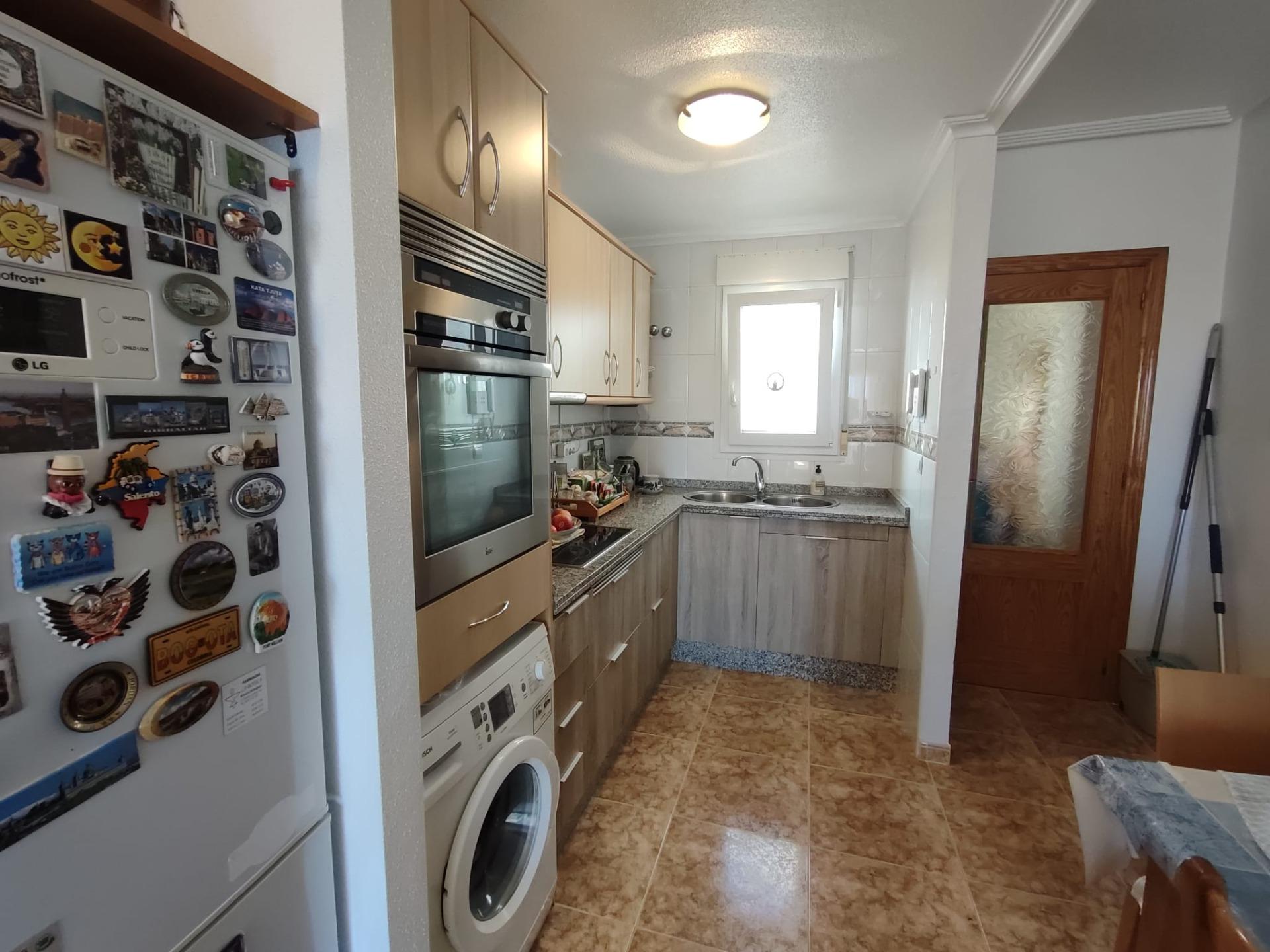 For sale - 3 Bedroom 2 Bathroom Penthouse in Torrevieja - Paseo Maritimo  - Alicante