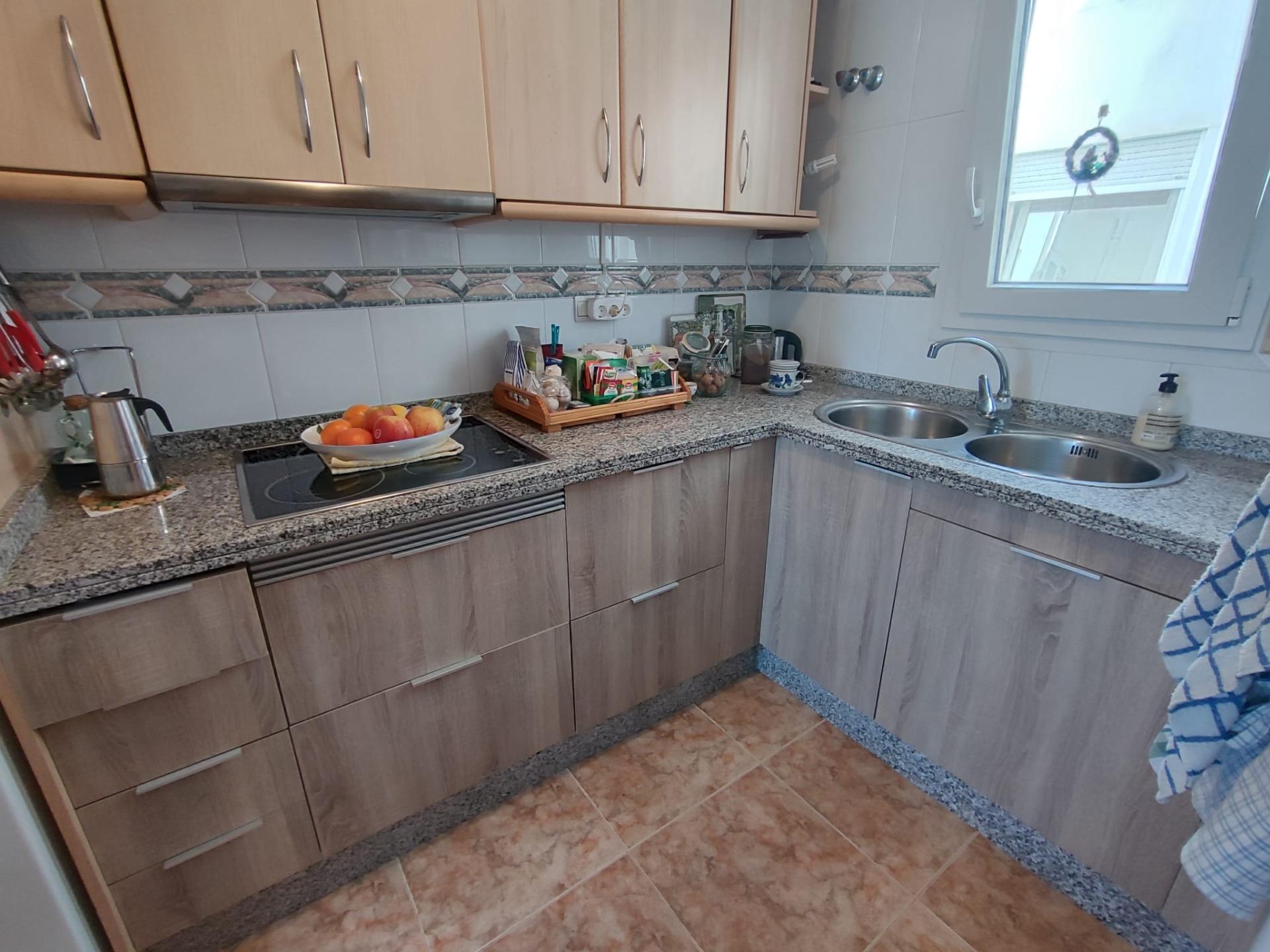 For sale - 3 Bedroom 2 Bathroom Penthouse in Torrevieja - Paseo Maritimo  - Alicante