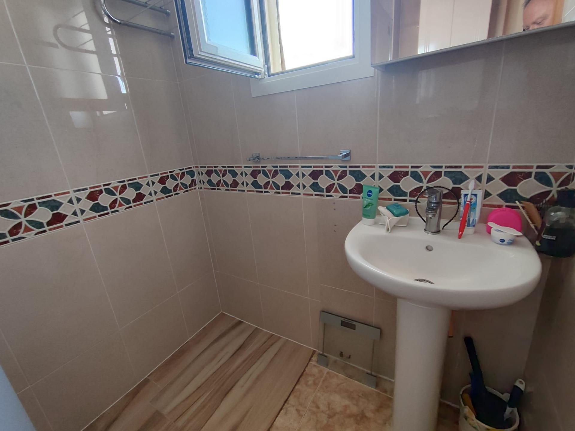 For sale - 3 Bedroom 2 Bathroom Penthouse in Torrevieja - Paseo Maritimo  - Alicante