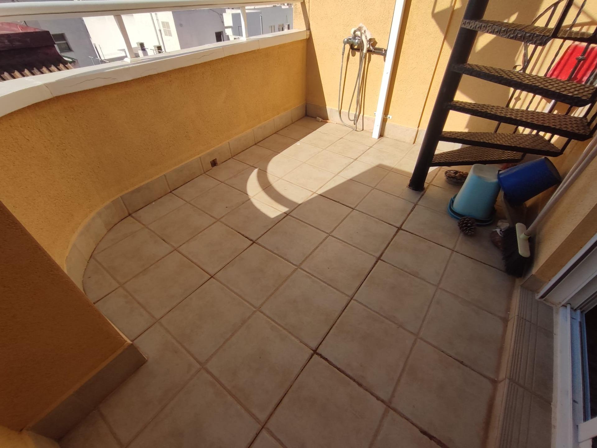 For sale - 3 Bedroom 2 Bathroom Penthouse in Torrevieja - Paseo Maritimo  - Alicante