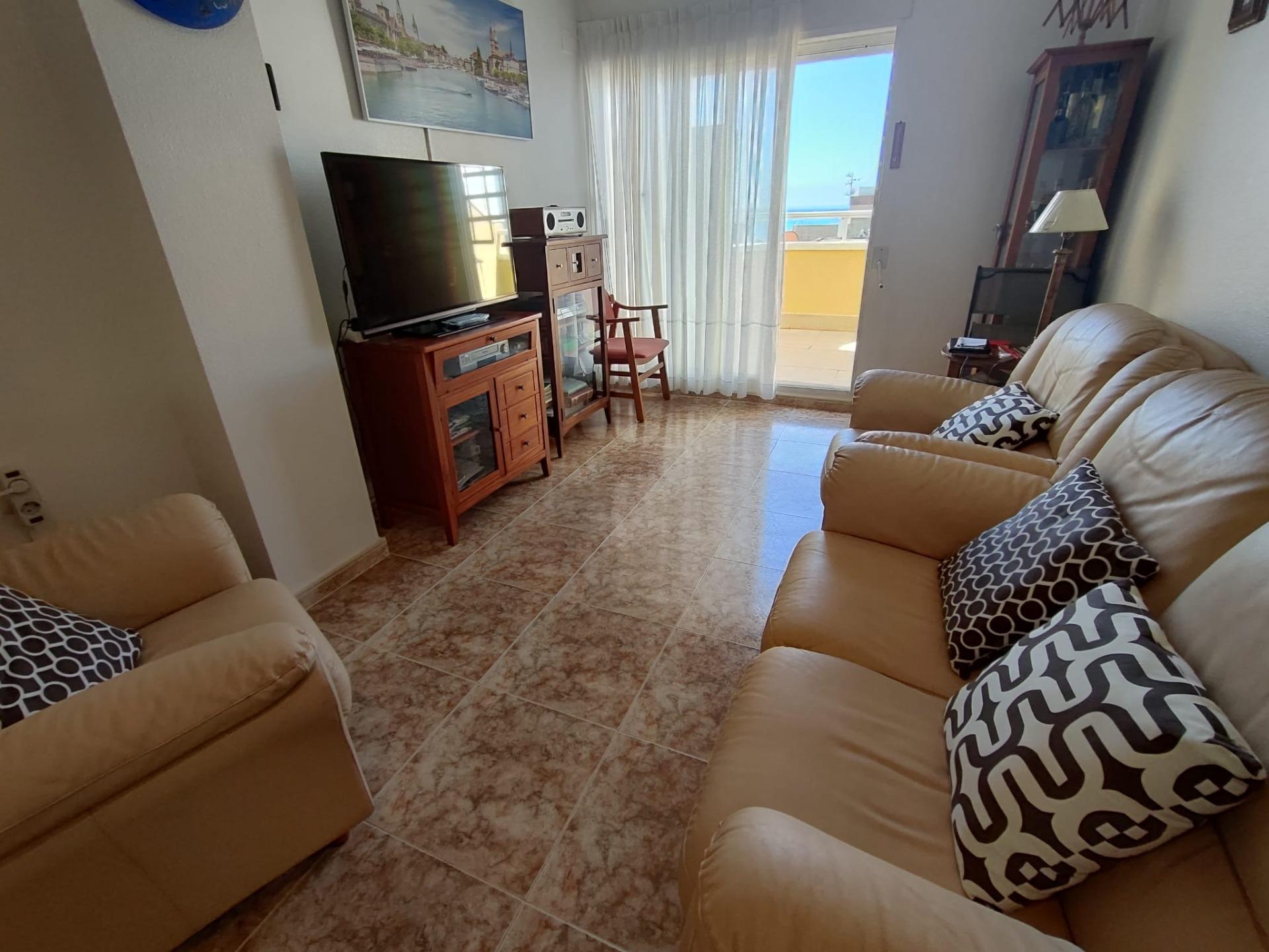 For sale - 3 Bedroom 2 Bathroom Penthouse in Torrevieja - Paseo Maritimo  - Alicante