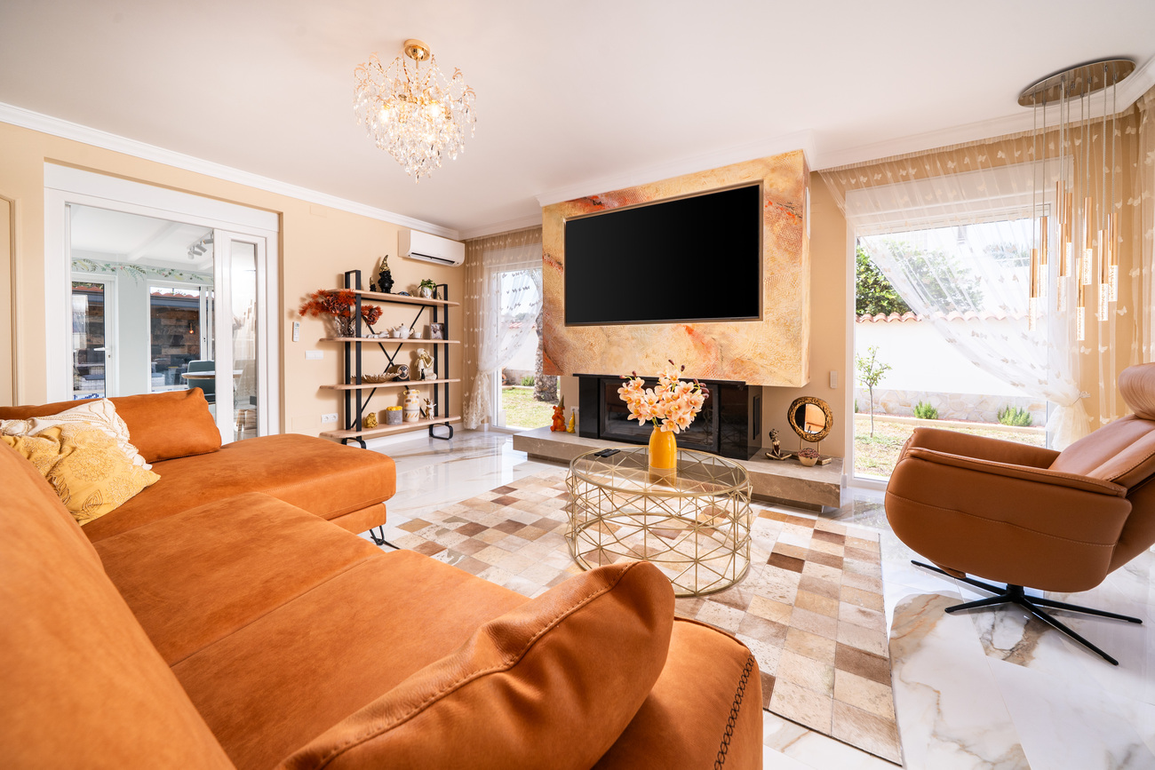For sale - 4 Bedroom 3 Bathroom Villa in Torrevieja - Torreta  - Alicante