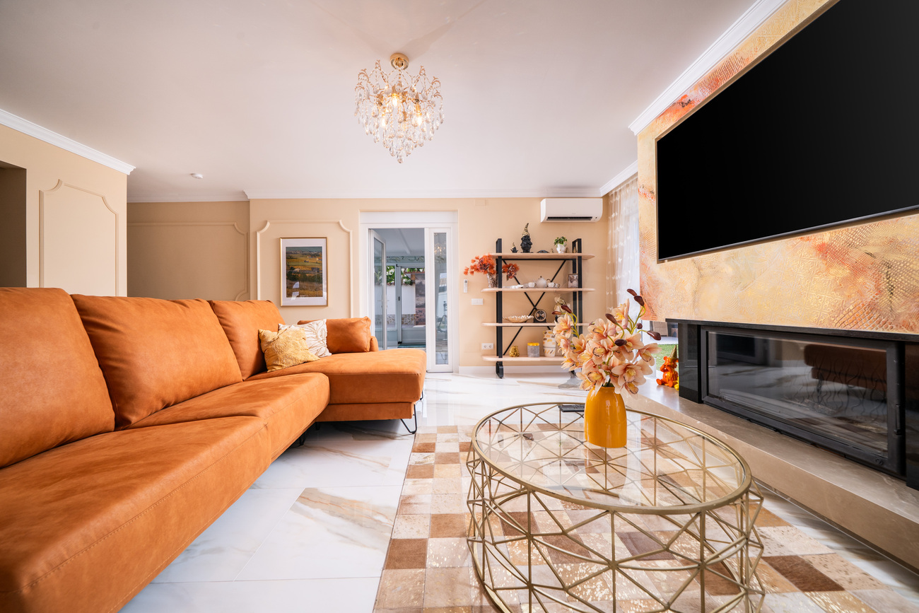 For sale - 4 Bedroom 3 Bathroom Villa in Torrevieja - Torreta  - Alicante
