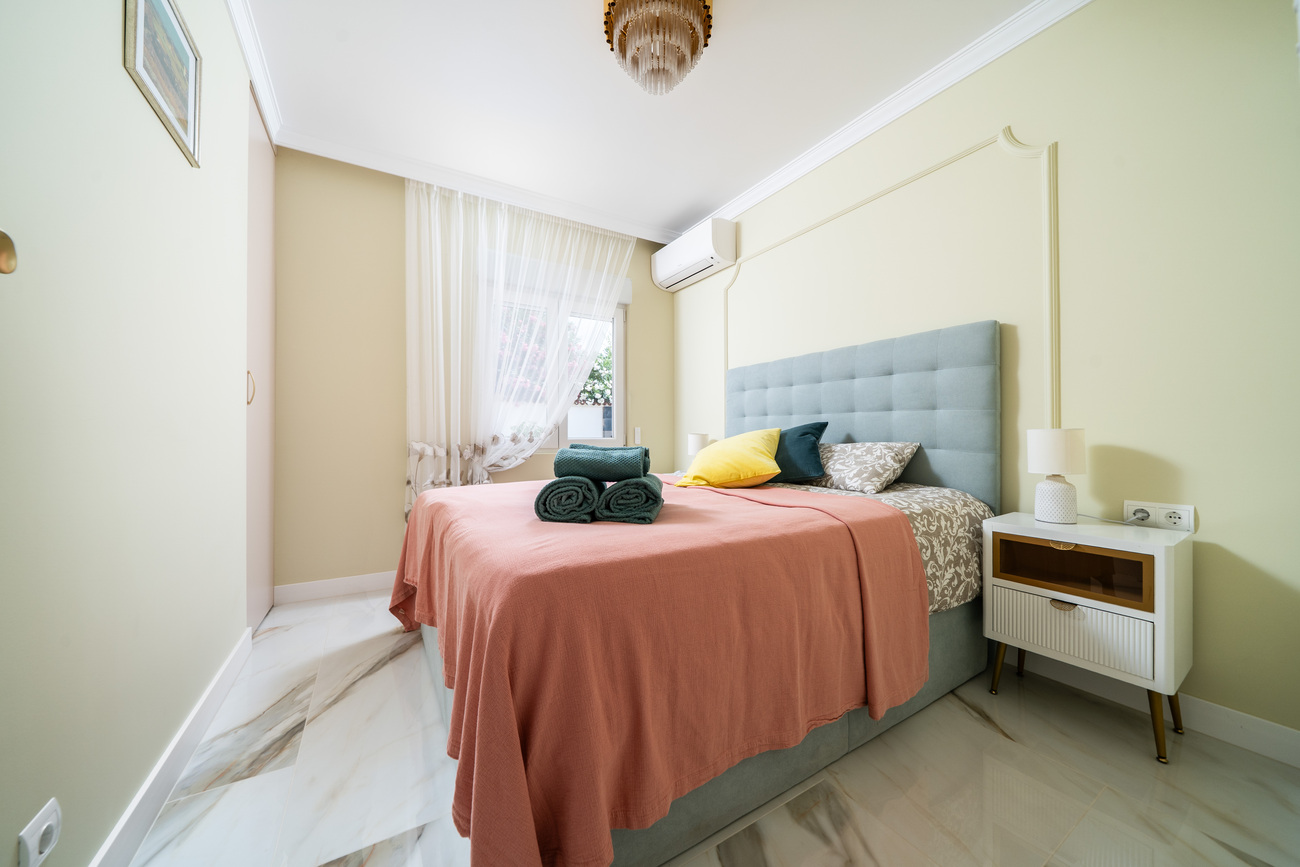 For sale - 4 Bedroom 3 Bathroom Villa in Torrevieja - Torreta  - Alicante