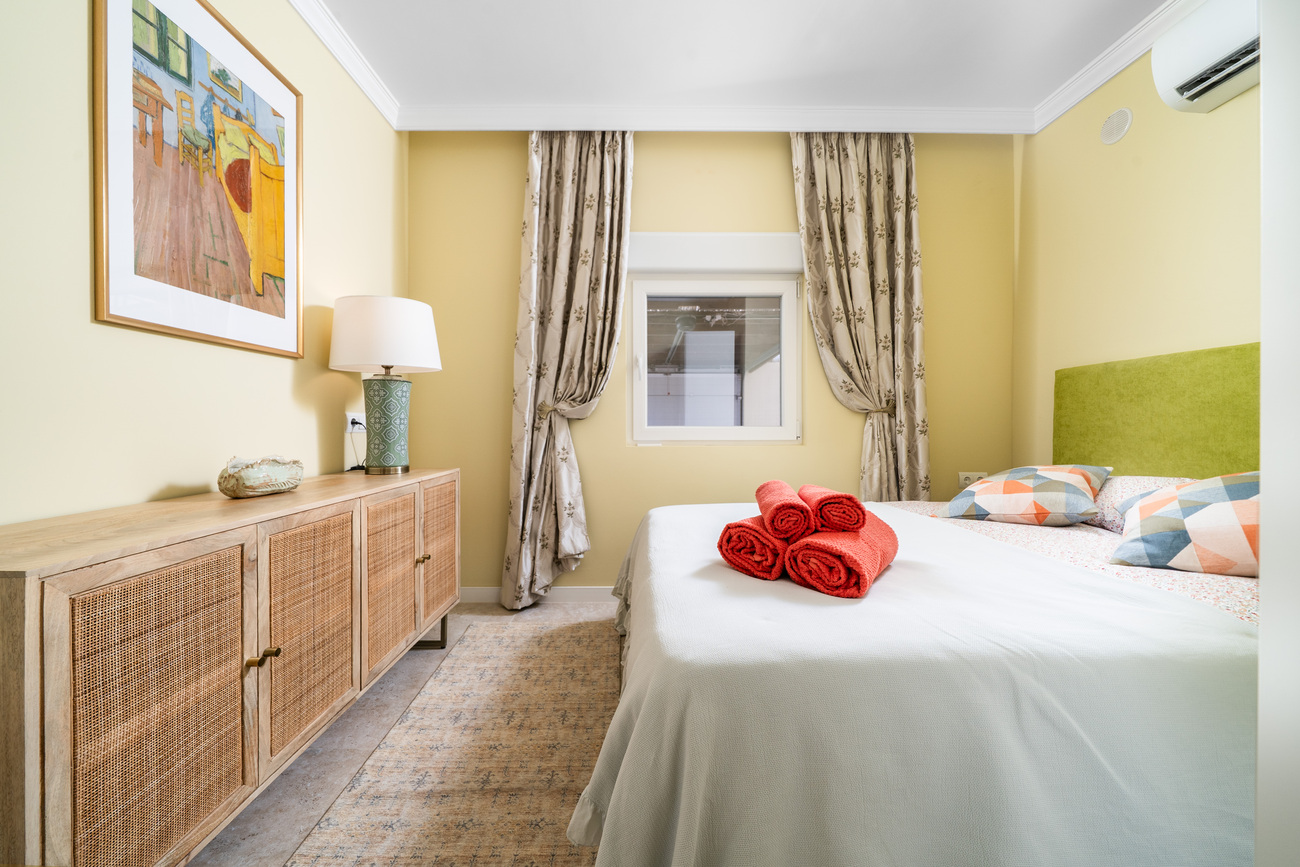 For sale - 4 Bedroom 3 Bathroom Villa in Torrevieja - Torreta  - Alicante