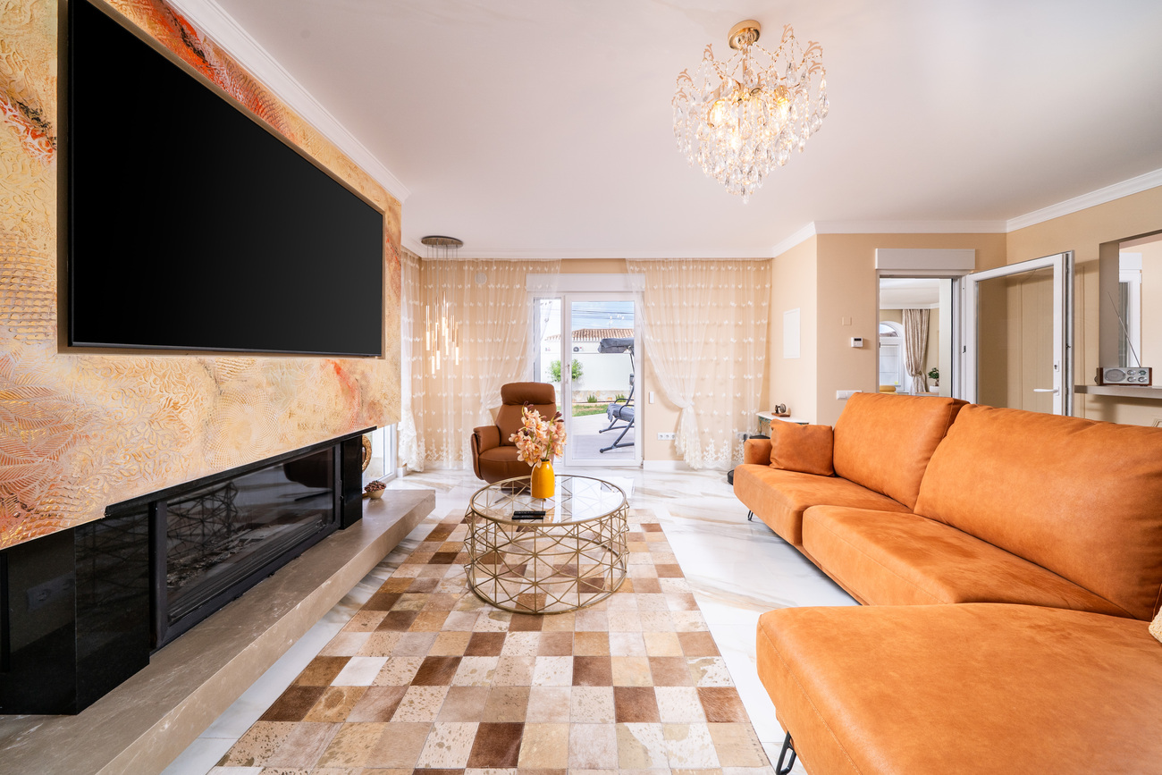 For sale - 4 Bedroom 3 Bathroom Villa in Torrevieja - Torreta  - Alicante