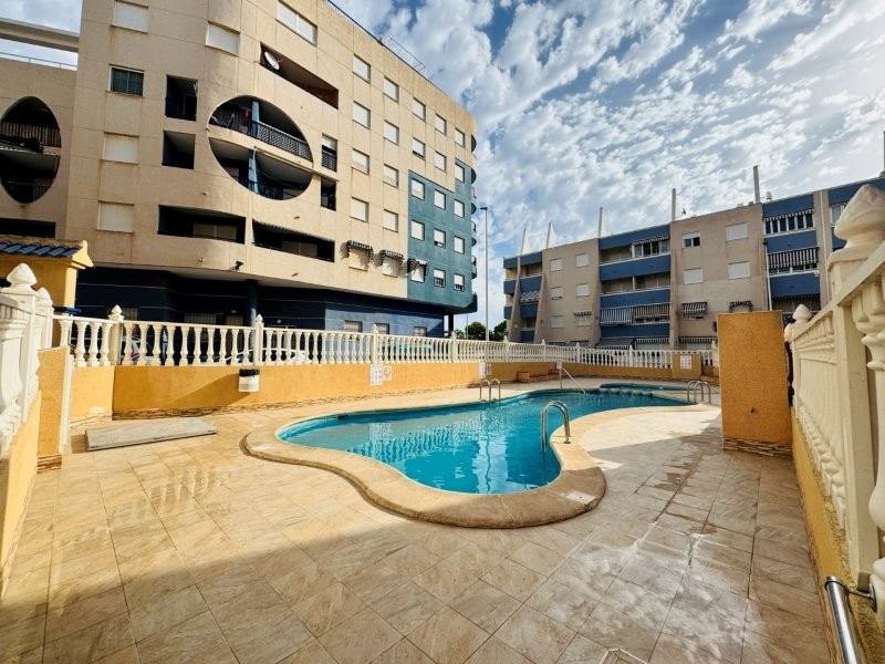 2 Bedroom 1 Bathroom Apartment in La Mata