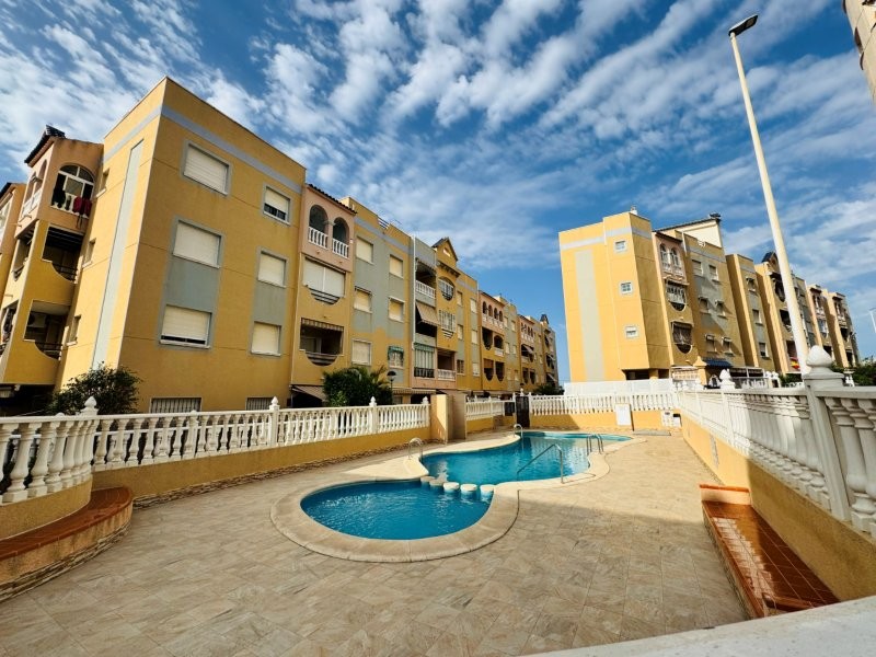 For sale - 2 Bedroom 1 Bathroom Apartment in La Mata - Costa Blanca  - Alicante