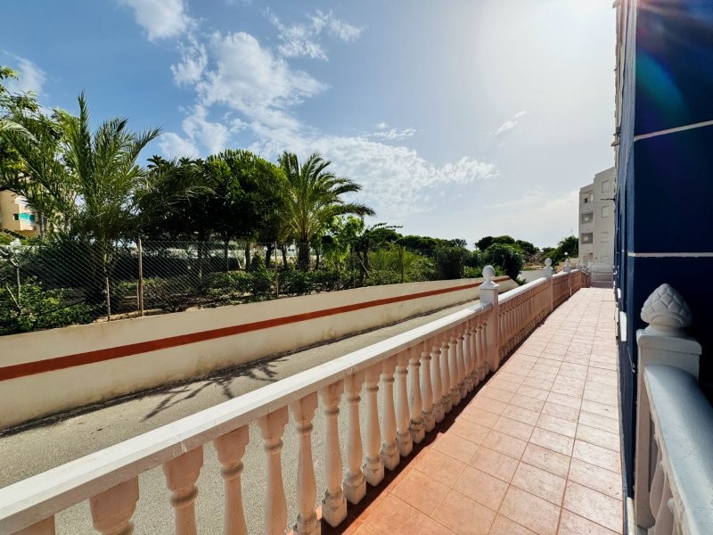 For sale - 3 Bedroom 1 Bathroom Apartment in La Mata - Costa Blanca  - Alicante