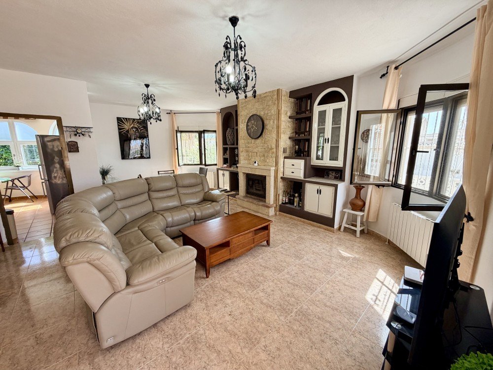 For sale - 3 Bedroom 2 Bathroom Villa in Benijofar - Costa Blanca  - Alicante