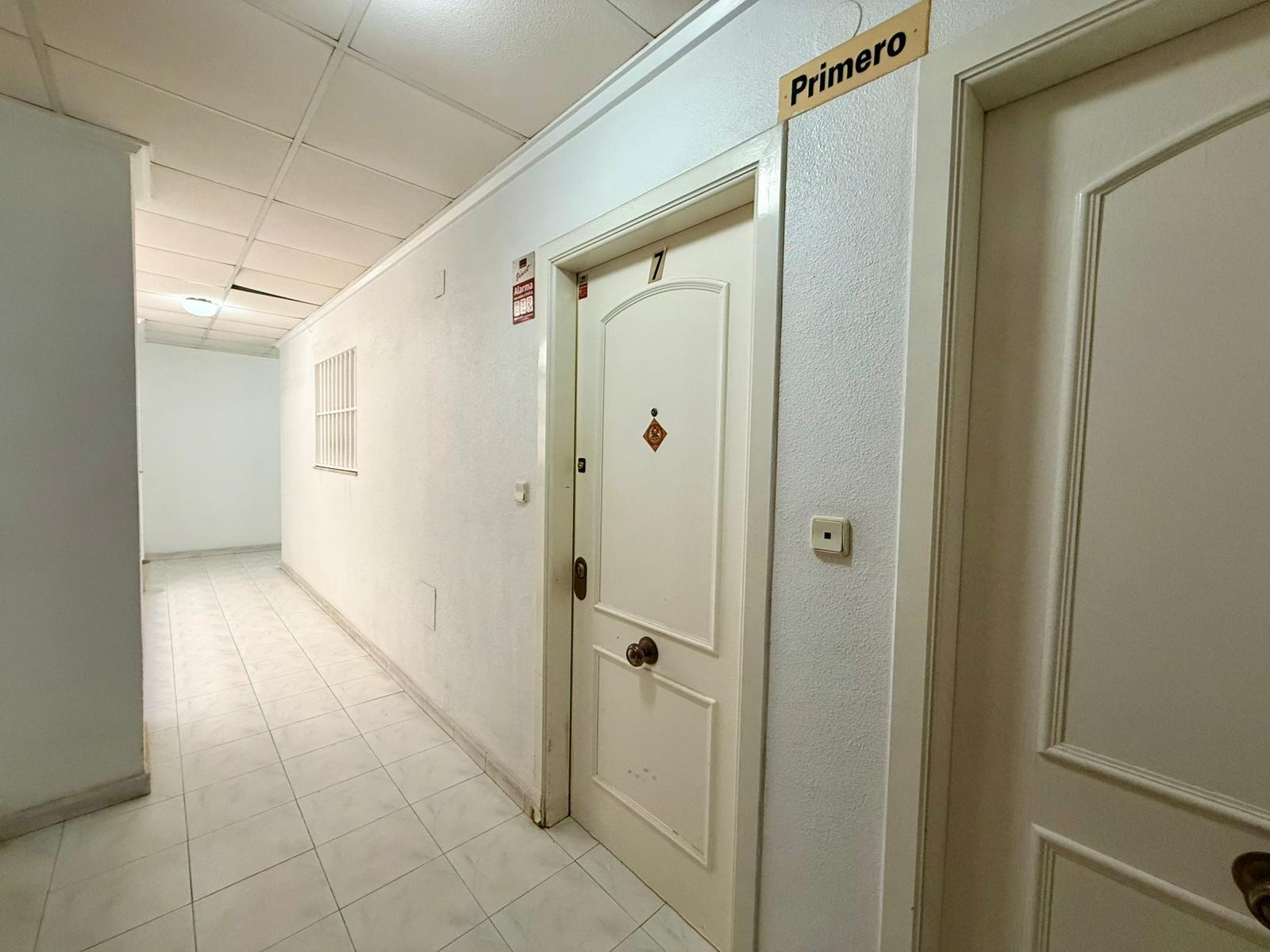 For sale - 2 Bedroom 1 Bathroom Apartment in Torrevieja - Curva Del Palangre  - Alicante