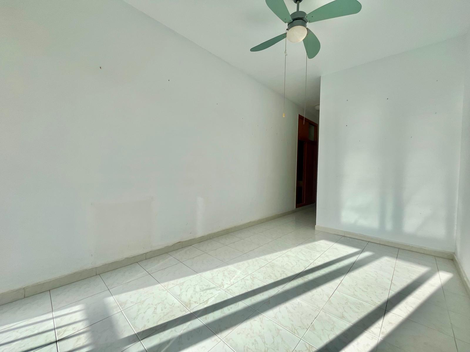 For sale - 3 Bedroom 2 Bathroom Apartment in Torrevieja - Torrevieja  - Alicante