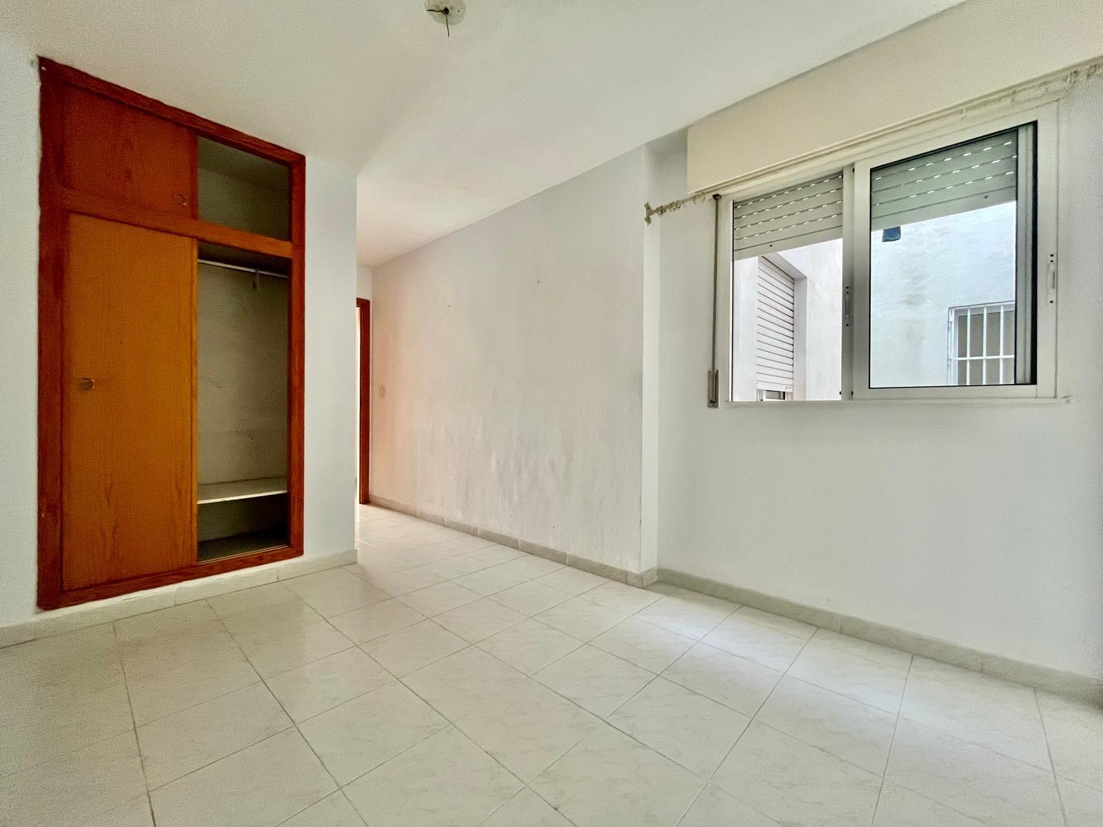 For sale - 3 Bedroom 2 Bathroom Apartment in Torrevieja - Torrevieja  - Alicante