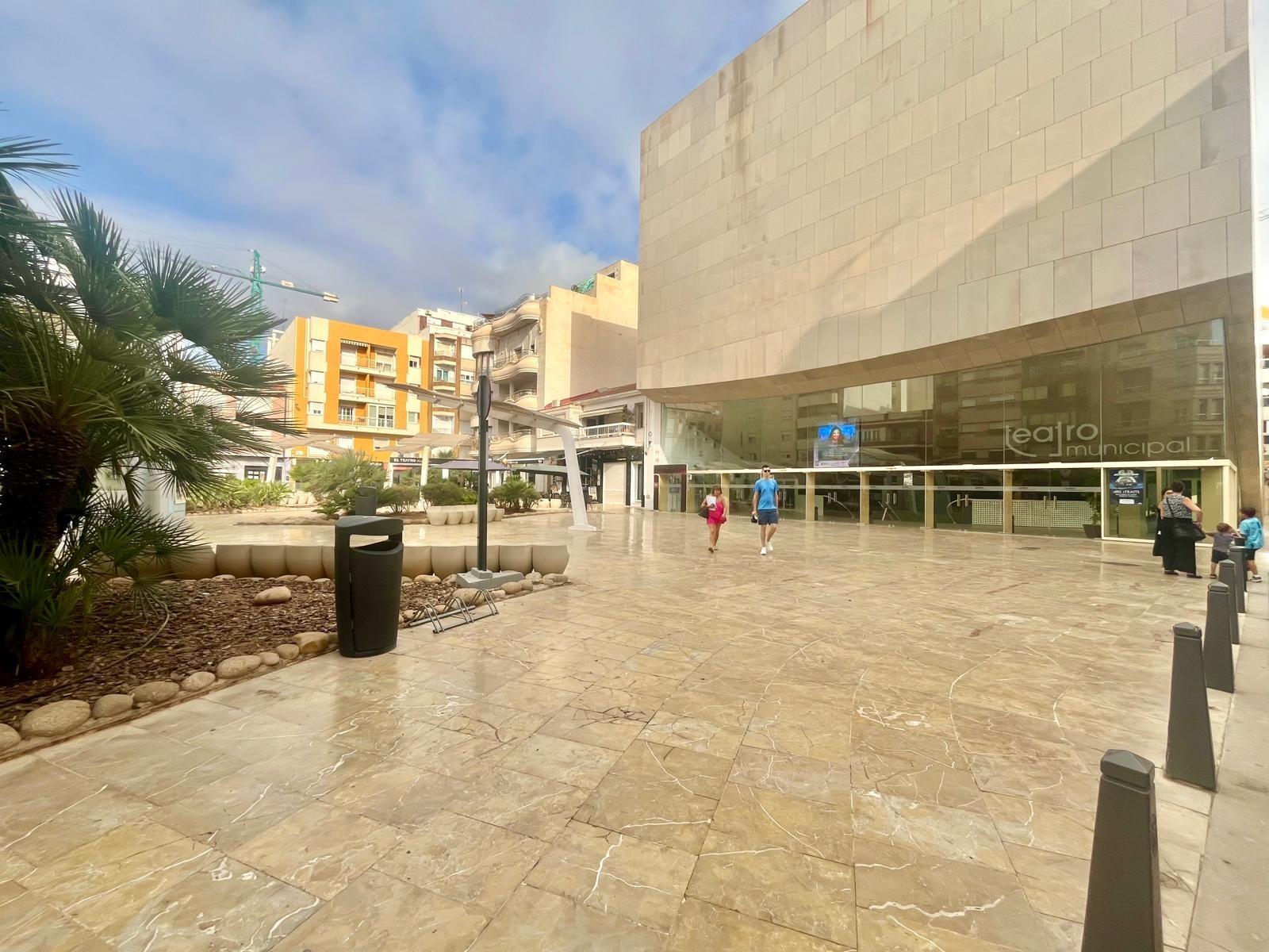 For sale - 3 Bedroom 2 Bathroom Apartment in Torrevieja - Torrevieja  - Alicante