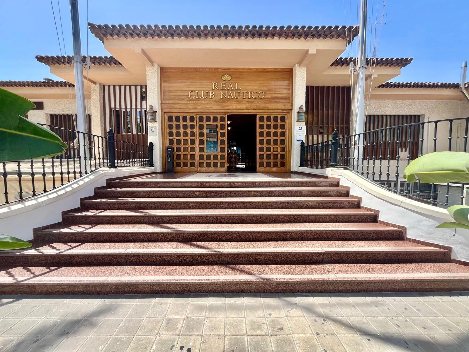For sale - 3 Bedroom 2 Bathroom Apartment in Torrevieja - Torrevieja  - Alicante
