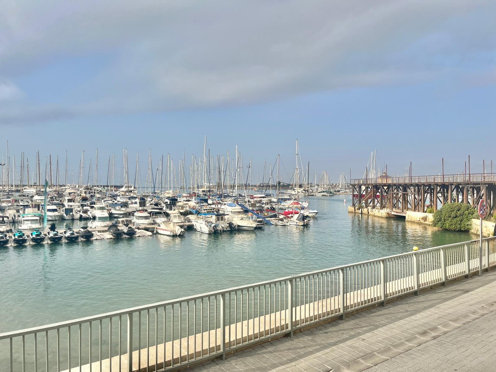 For sale - 3 Bedroom 2 Bathroom Apartment in Torrevieja - Torrevieja  - Alicante
