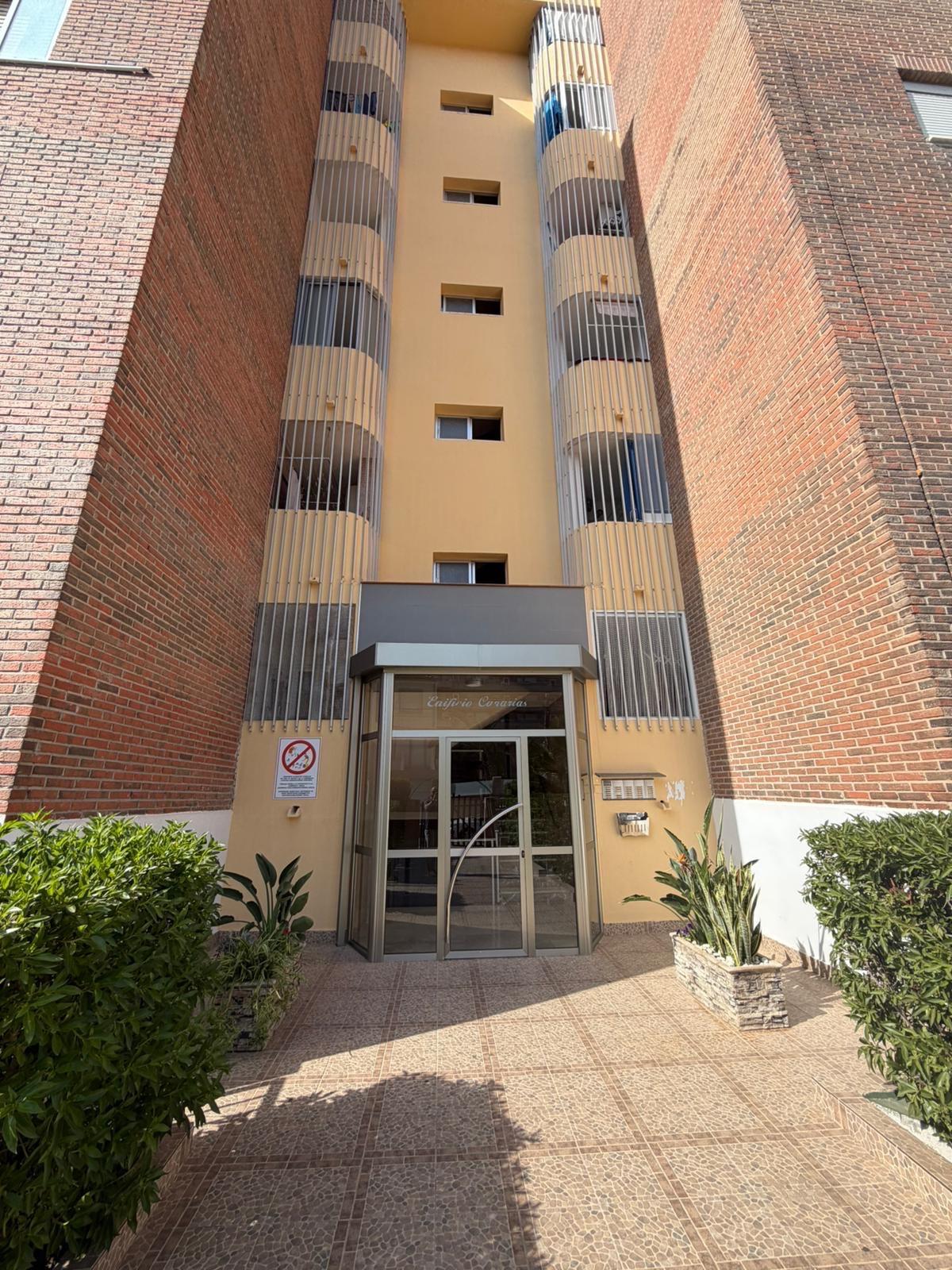 For sale - 2 Bedroom 1 Bathroom Apartment in Torrevieja - Punta Prima  - Alicante