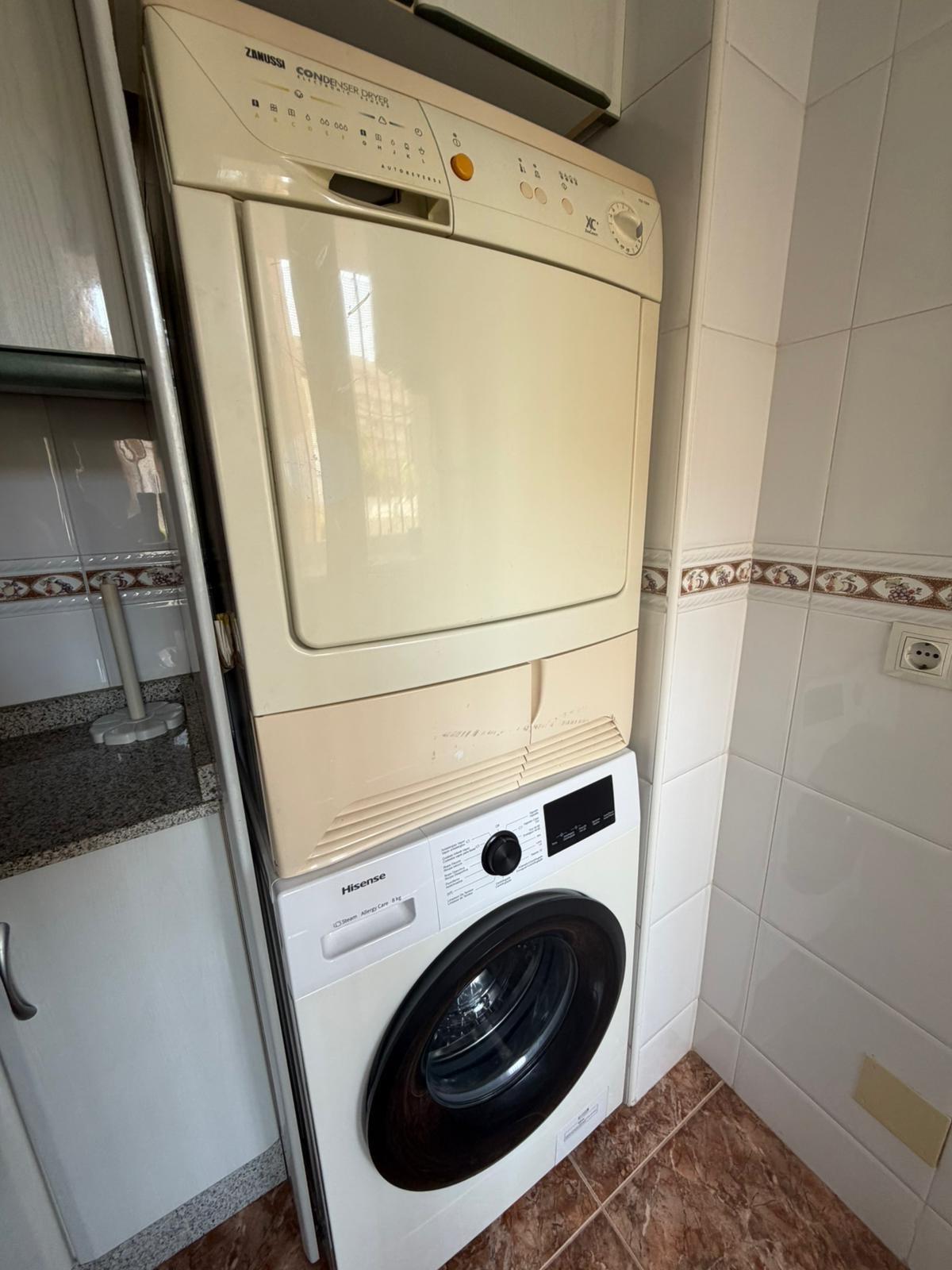 For sale - 2 Bedroom 1 Bathroom Apartment in Torrevieja - Punta Prima  - Alicante