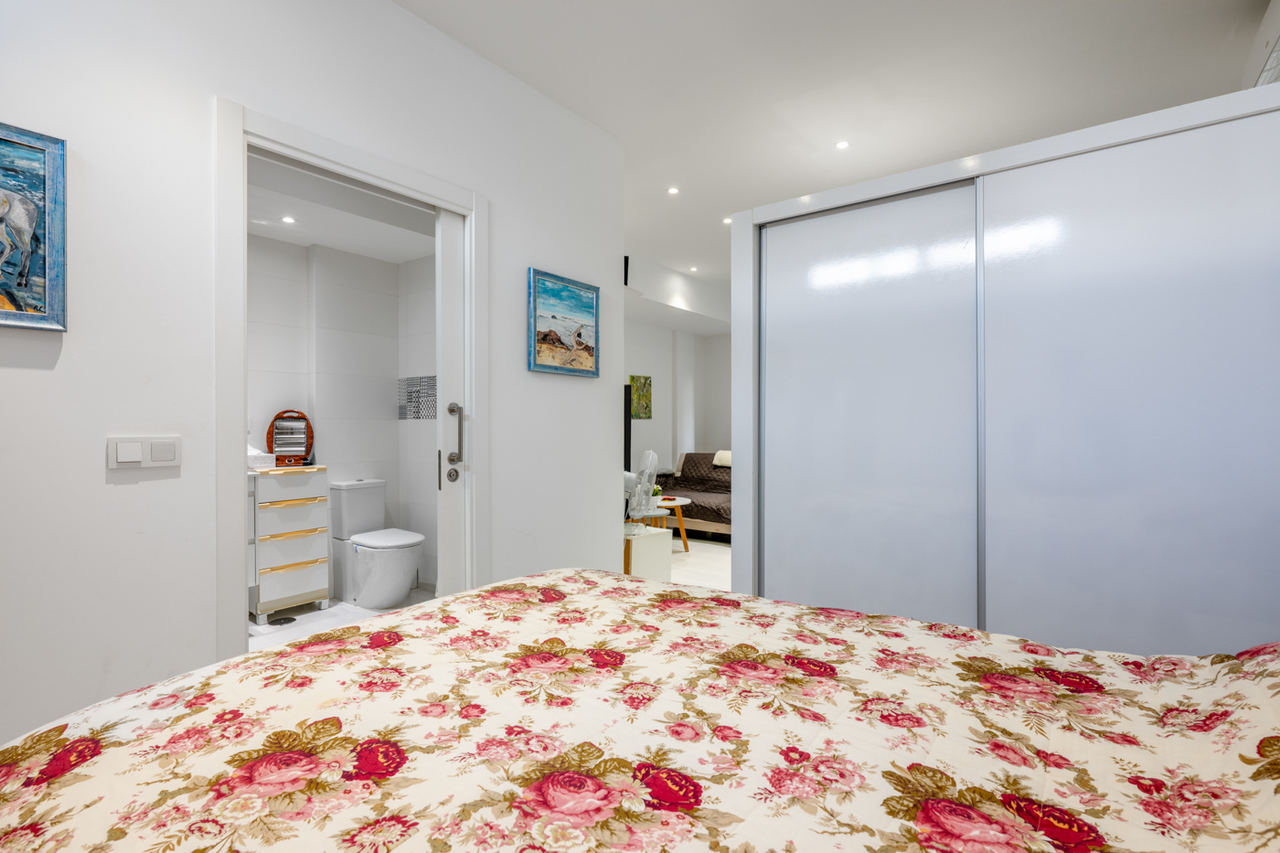 For sale - 4 Bedroom 3 Bathroom Town House in Torrevieja - Costa Blanca  - Alicante