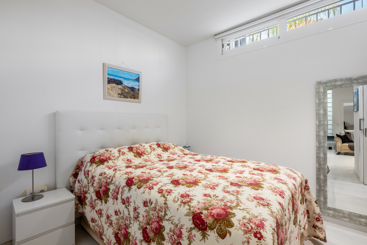 For sale - 4 Bedroom 3 Bathroom Town House in Torrevieja - Costa Blanca  - Alicante