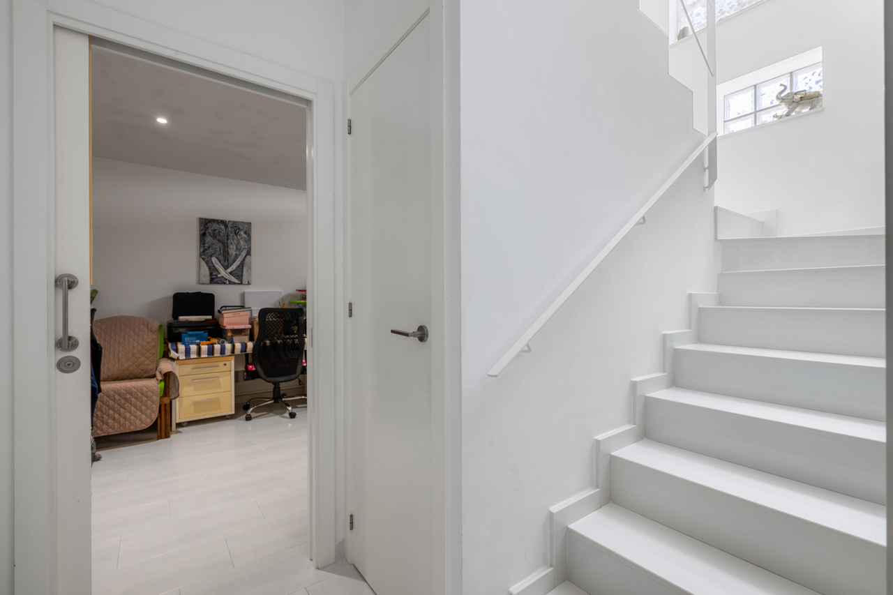 For sale - 4 Bedroom 3 Bathroom Town House in Torrevieja - Costa Blanca  - Alicante