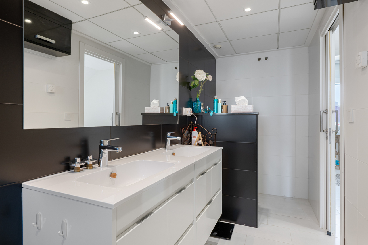 For sale - 4 Bedroom 3 Bathroom Town House in Torrevieja - Costa Blanca  - Alicante