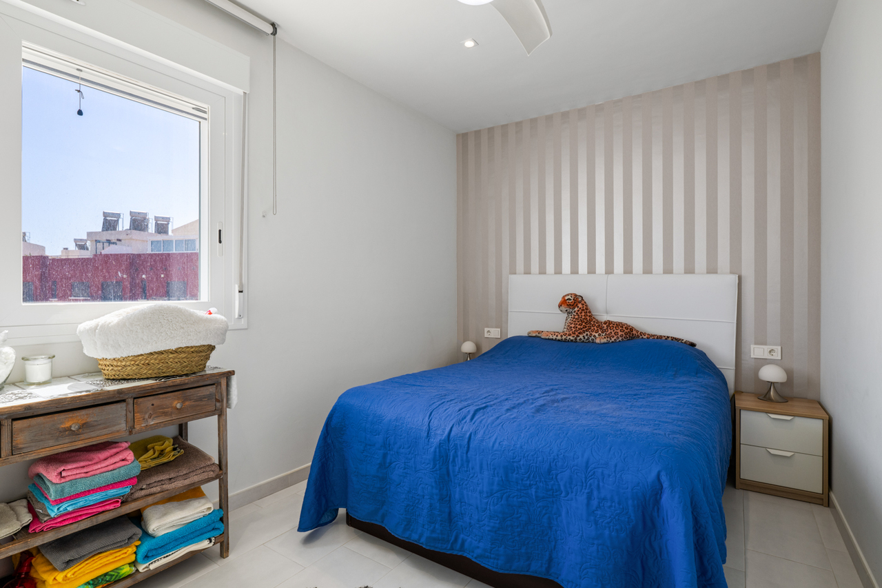 For sale - 4 Bedroom 3 Bathroom Town House in Torrevieja - Costa Blanca  - Alicante