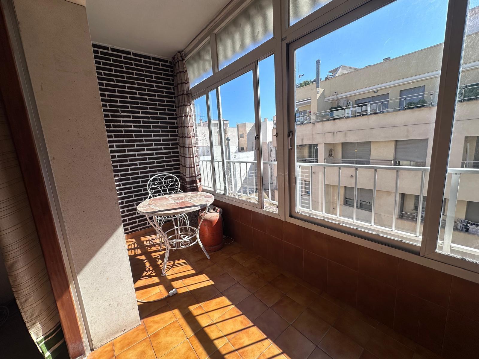 For sale - 4 Bedroom 2 Bathroom Apartment in Torrevieja - Torrevieja  - Alicante