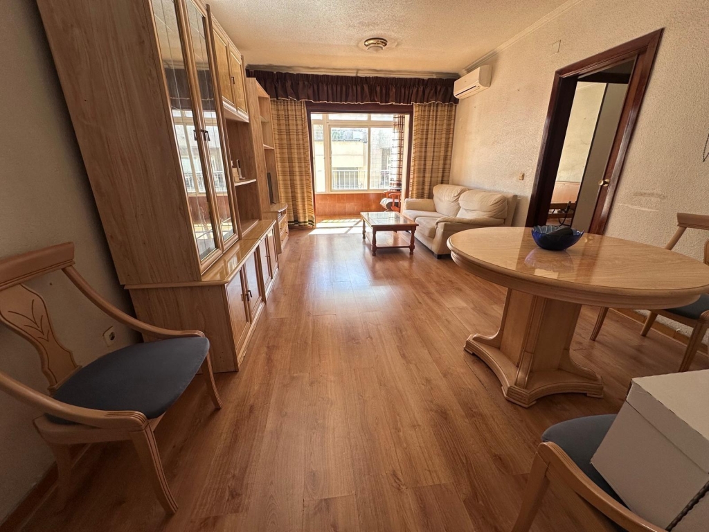 4 Bedroom 2 Bathroom Apartment in Torrevieja