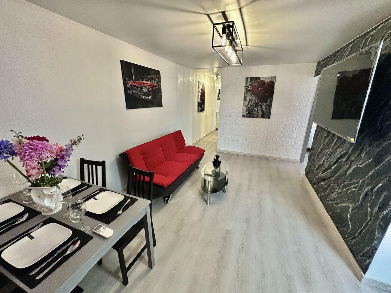 For sale - 3 Bedroom 2 Bathroom Apartment in Torrevieja - Centro  - Alicante