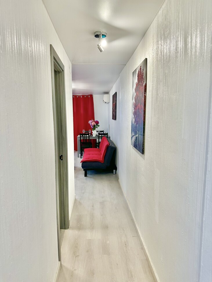 For sale - 3 Bedroom 2 Bathroom Apartment in Torrevieja - Centro  - Alicante