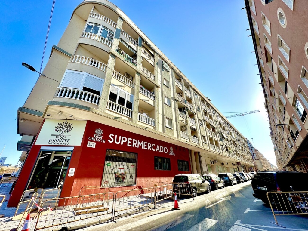 3 Bedroom 2 Bathroom Apartment in Torrevieja
