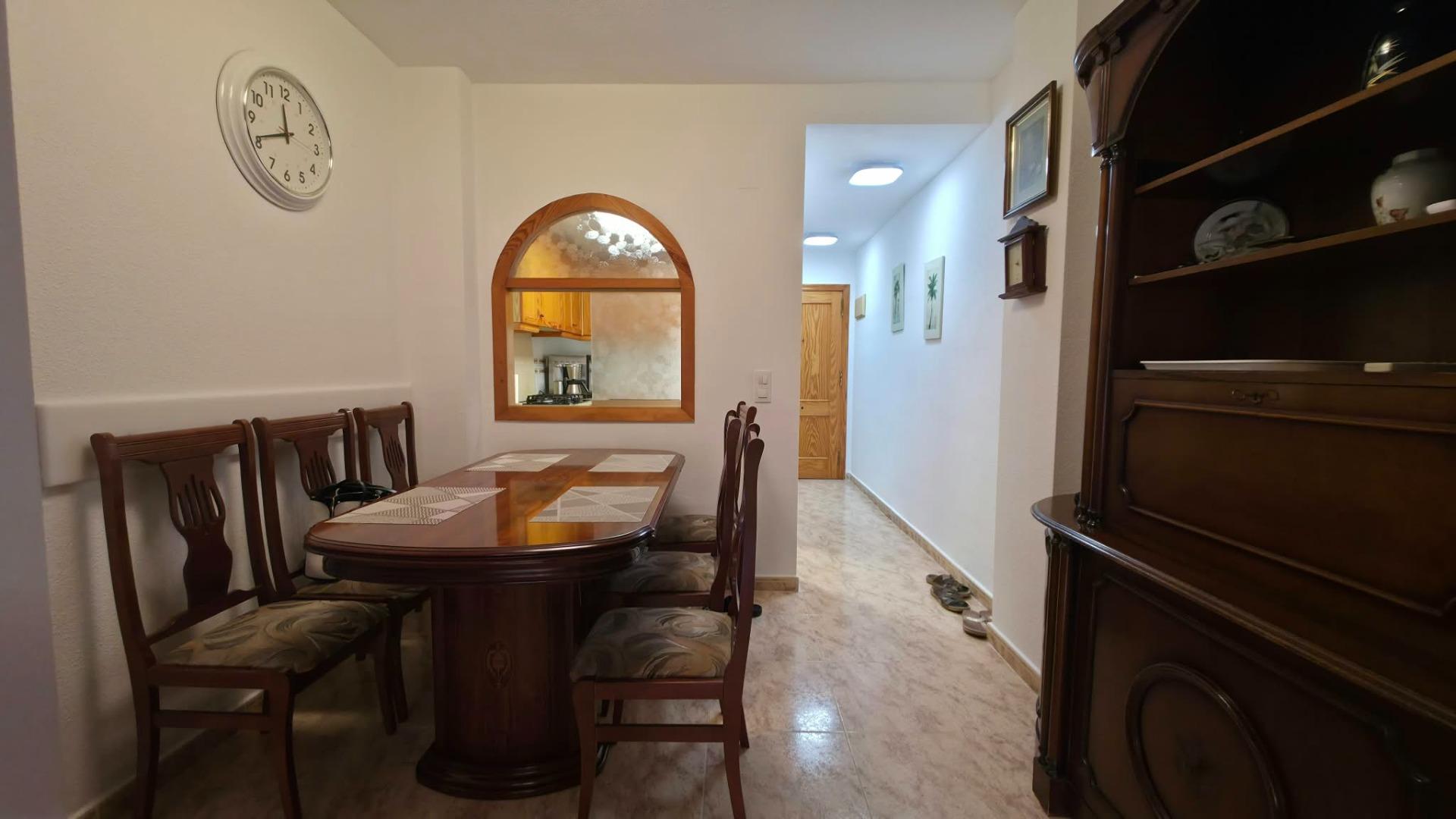 For sale - 3 Bedroom 2 Bathroom Apartment in Torrevieja - Playa Del Cura  - Alicante