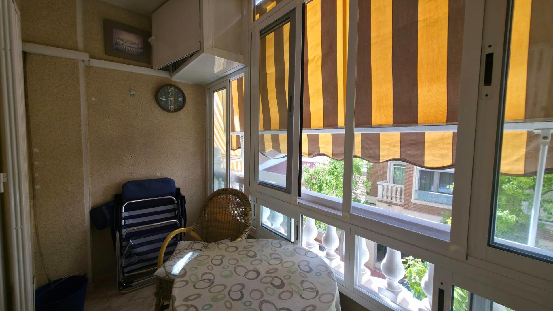 For sale - 3 Bedroom 2 Bathroom Apartment in Torrevieja - Playa Del Cura  - Alicante