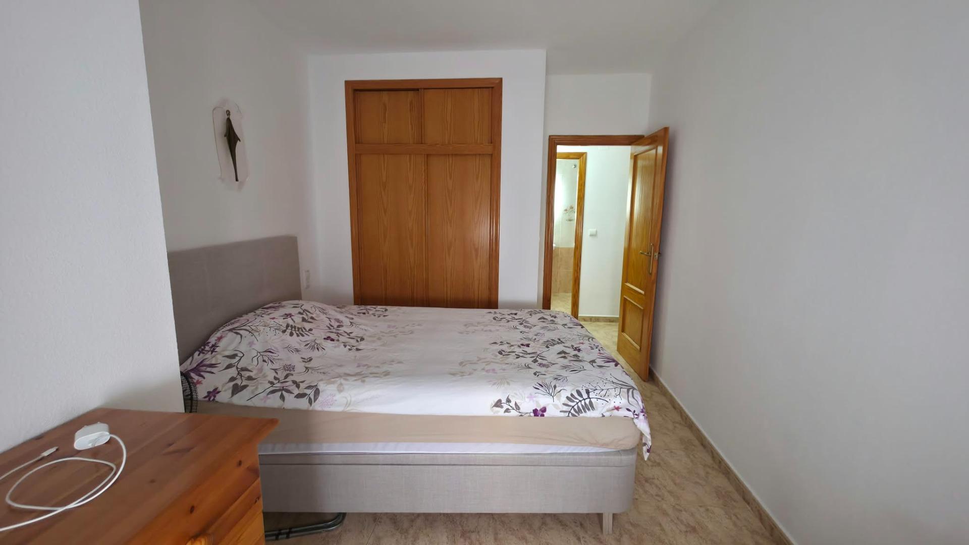 For sale - 3 Bedroom 2 Bathroom Apartment in Torrevieja - Playa Del Cura  - Alicante