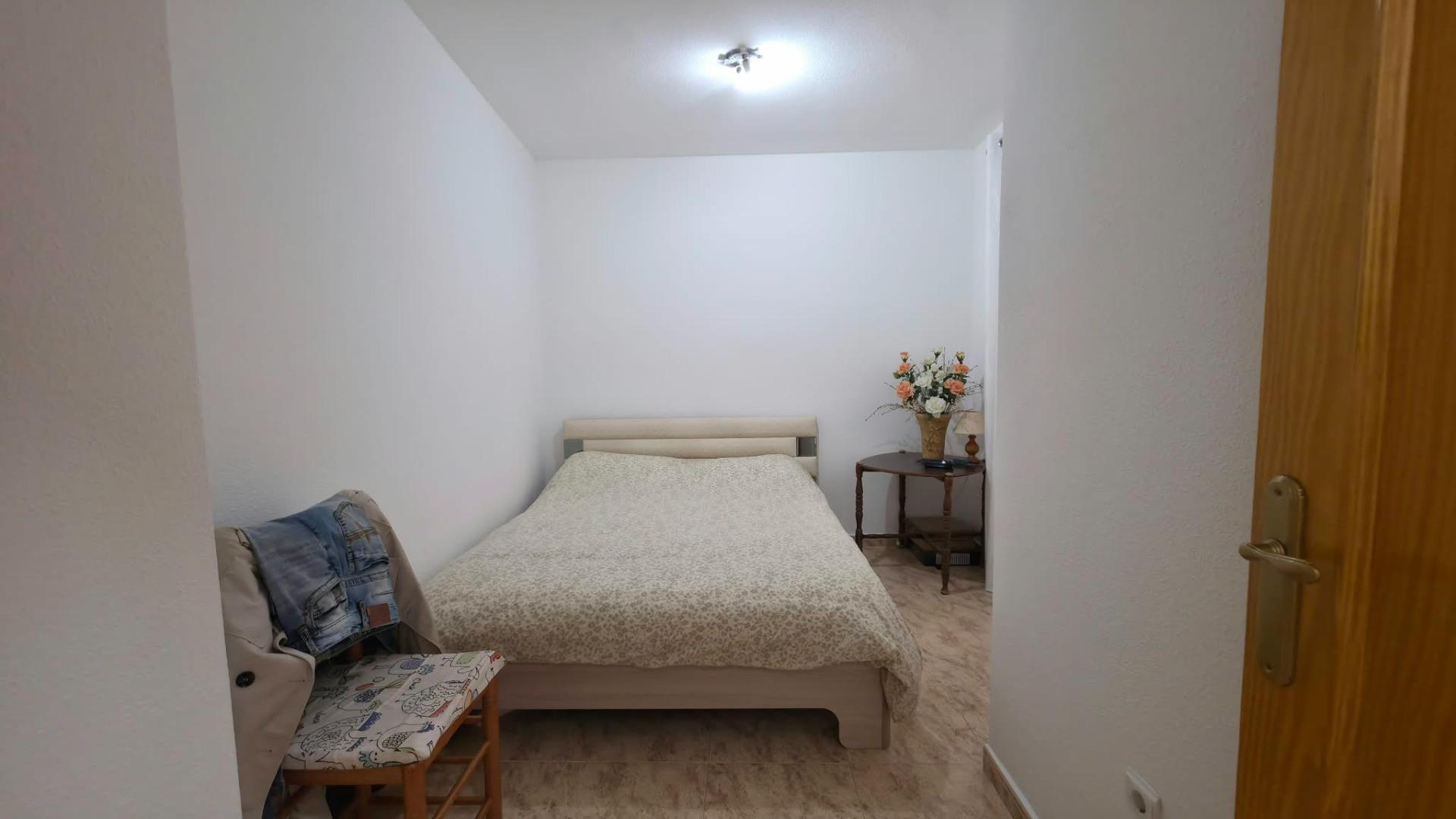 For sale - 3 Bedroom 2 Bathroom Apartment in Torrevieja - Playa Del Cura  - Alicante
